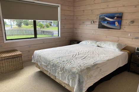 Photo of property in 6 Endeavour Close, Whitianga, 3510