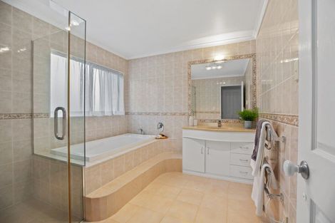 Photo of property in 201 Ngatai Road, Otumoetai, Tauranga, 3110