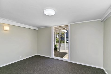 Photo of property in 59 Severn Street, Island Bay, Wellington, 6023