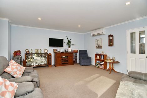 Photo of property in 10 Ascot Place, Rangiora, 7400