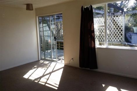 Photo of property in 5 Shale Avenue, Massey, Auckland, 0614
