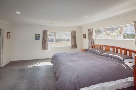 Photo of property in 89 Amesbury Drive, Churton Park, Wellington, 6037