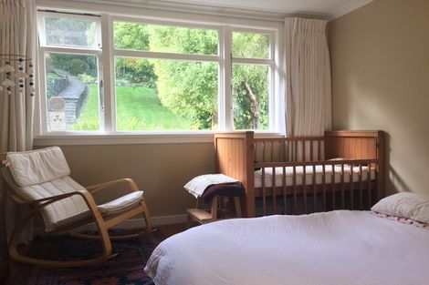 Photo of property in 32 Volga Street, Island Bay, Wellington, 6023