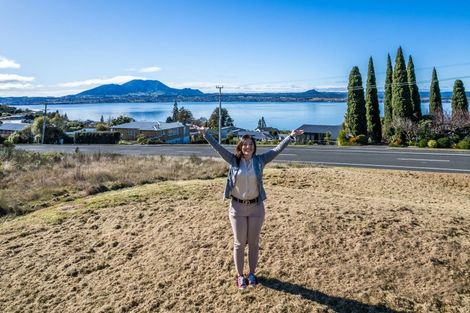 Photo of property in 26 Wakeman Road, Acacia Bay, Taupo, 3330