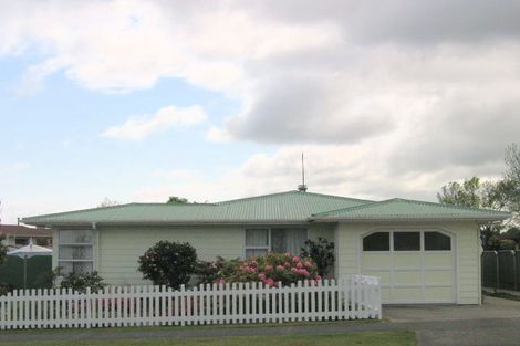 Photo of property in 50 Grace Crescent, Richmond Heights, Taupo, 3330