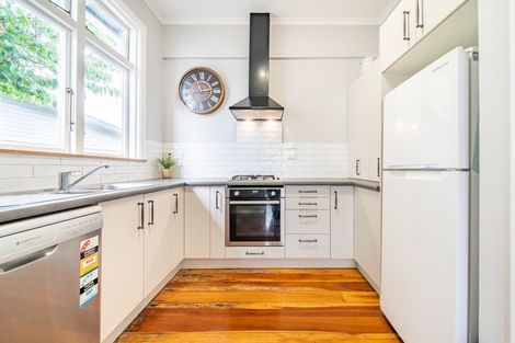 Photo of property in 24 Jessie Street, Petone, Lower Hutt, 5012