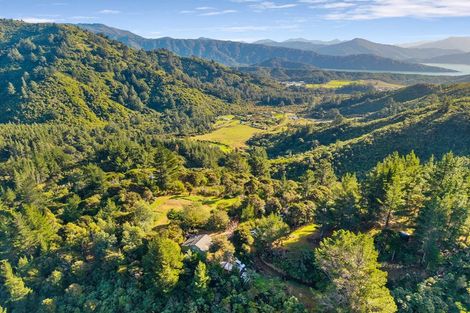 Photo of property in 165 Boons Valley Road, Waikawa, Picton, 7220