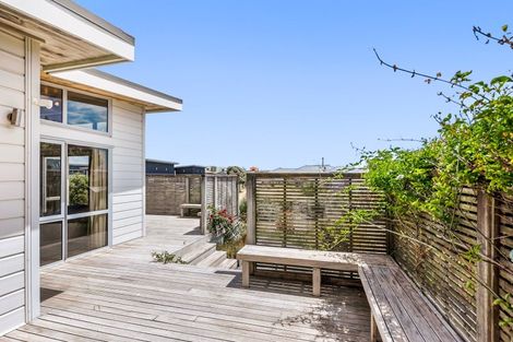 Photo of property in 9 Via Aroha, Waitarere Beach, Levin, 5510