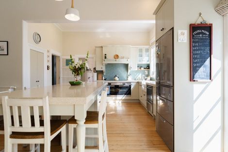 Photo of property in 33 Albert Street, Saint Clair, Dunedin, 9012