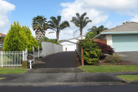 Photo of property in 52 Brylee Drive, Conifer Grove, Takanini, 2112