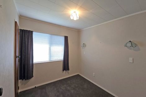 Photo of property in 56 Avondale Road, Taradale, Napier, 4112
