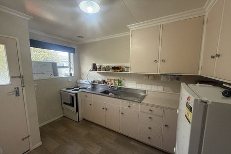 Photo of property in 3 Kiwi Court, Roslyn, Palmerston North, 4414