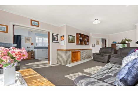 Photo of property in 19 Cecil Street, St Andrews, Hamilton, 3200