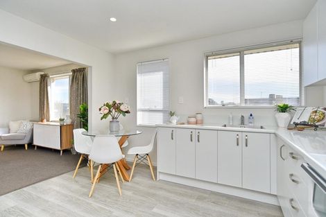 Photo of property in 17a Queenspark Drive, Parklands, Christchurch, 8083