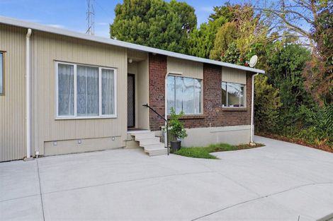 Photo of property in 1/57 Chartwell Avenue, Glenfield, Auckland, 0629