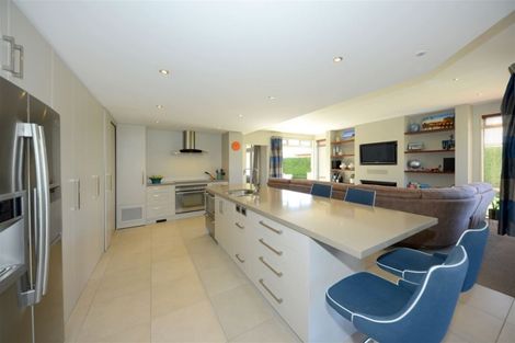 Photo of property in 156a Avonhead Road, Ilam, Christchurch, 8041