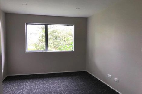 Photo of property in 15 Walnut Lane, Browns Bay, Auckland, 0630