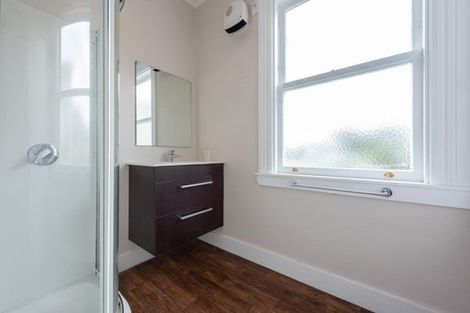 Photo of property in 48 Austin Street, Mount Victoria, Wellington, 6011