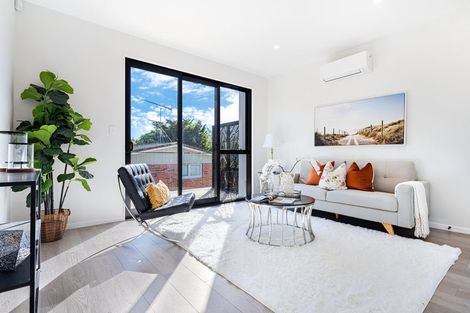 Photo of property in 2c Grove Lane, Pakuranga, Auckland, 2010