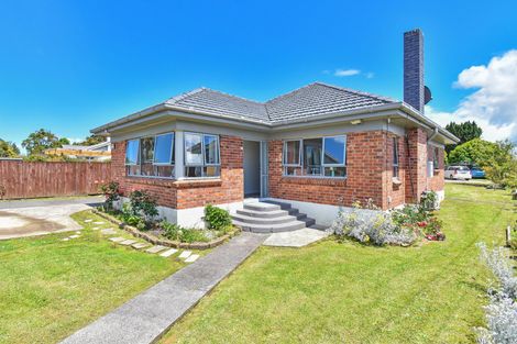 Photo of property in 323 Massey Road, Mangere East, Auckland, 2024