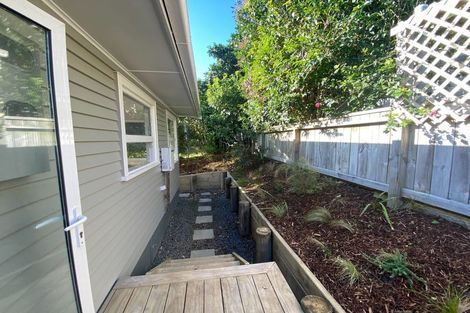 Photo of property in 16a Walbrook Road, Manly, Whangaparaoa, 0930