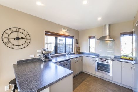 Photo of property in 17 Walnut Grove, Kelvin Grove, Palmerston North, 4414
