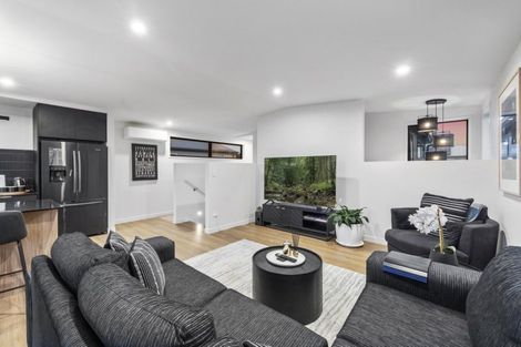 Photo of property in 31 Hinaki Street, Poike, Tauranga, 3112