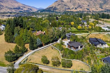 Photo of property in 22 Ballantyne Road, Wanaka, 9305