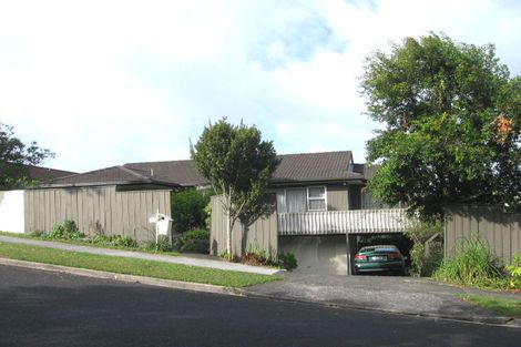 Photo of property in 6 Mappin Place, Chatswood, Auckland, 0626