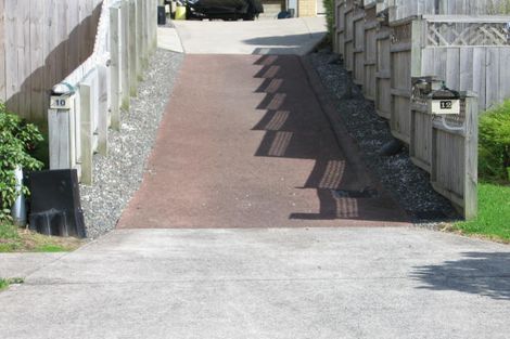 Photo of property in 10 Basra Drive, Henderson, Auckland, 0612