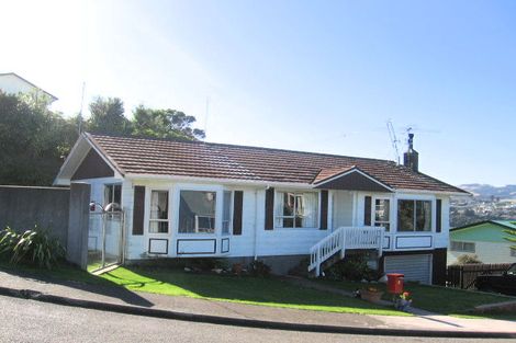 Photo of property in 6 Te Kiteroa Grove, Churton Park, Wellington, 6037