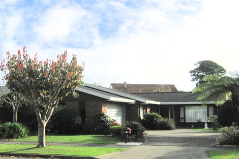 Photo of property in 28 Awanui Drive, Waikanae, 5036