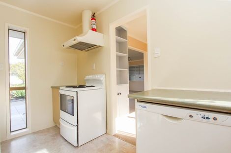 Photo of property in 39 Chedworth Avenue, Chedworth, Hamilton, 3210