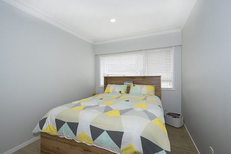 Photo of property in 41 Hadfield Street, Beach Haven, Auckland, 0626