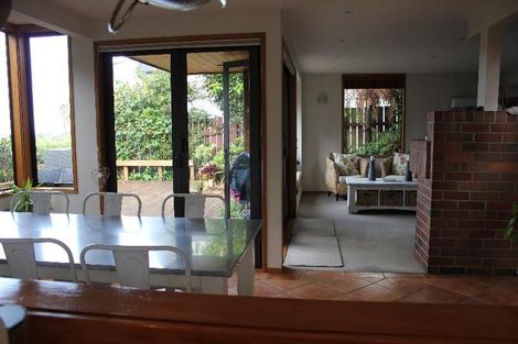 Photo of property in 3 Mizpah Road, Waiake, Auckland, 0630