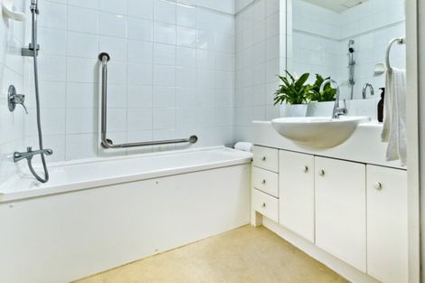 Photo of property in 58/45 Stanley Road, Stanley Point, Auckland, 0624