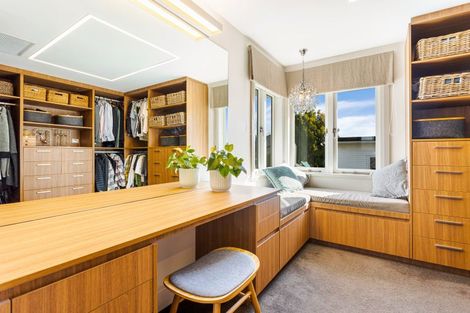 Photo of property in 31 Seacliffe Avenue, Belmont, Auckland, 0622