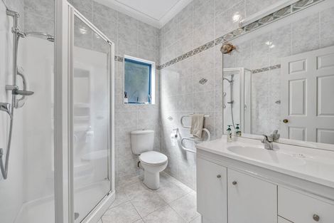 Photo of property in 19 Belleaire Court, West Harbour, Auckland, 0618