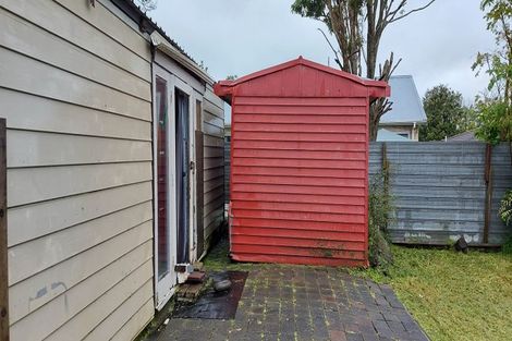 Photo of property in 5 Iris Place, Clendon Park, Auckland, 2103