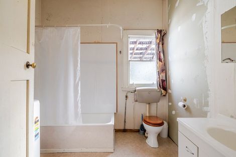 Photo of property in 24 Main Street, Pahiatua, 4910