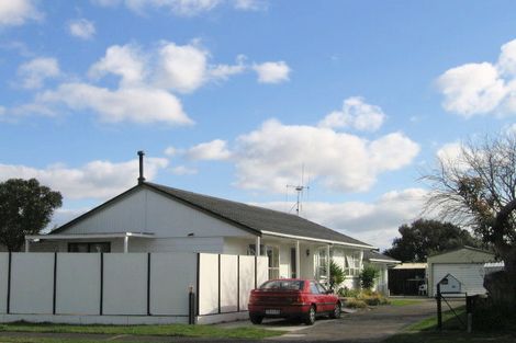 Photo of property in 14 Tudor Place, Mount Maunganui, 3116