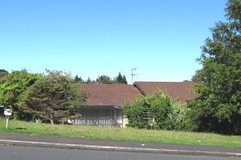 Photo of property in 12 Oreil Avenue, West Harbour, Auckland, 0618