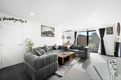 Photo of property in 49 Te Tiireke Drive, Glenview, Hamilton, 3206