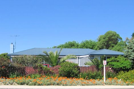 Photo of property in 16 Lytton Road, Riverdale, Gisborne, 4010