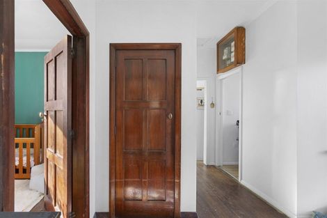 Photo of property in 19 Russell Street, Westport, 7825