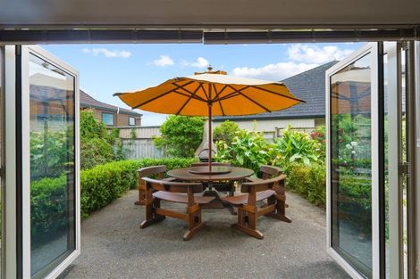 Photo of property in 28a Wairere Road, The Gardens, Auckland, 2105