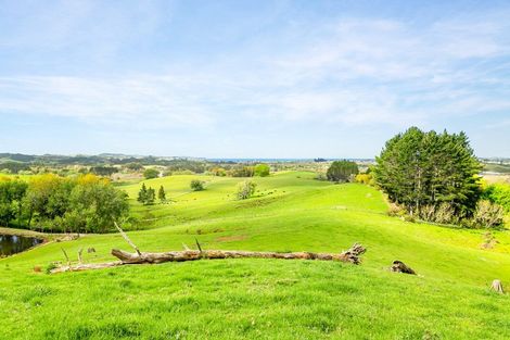 Photo of property in 120 Cemetery Road, Wainui, Silverdale, 0992