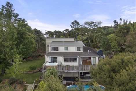 Photo of property in 19 Te Araroa Drive, Paremoremo, Auckland, 0632