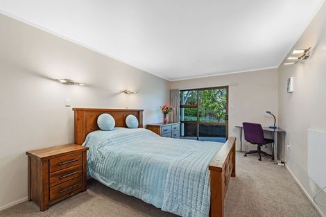 Photo of property in 10 Oban Road, Browns Bay, Auckland, 0630