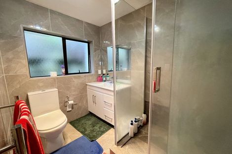 Photo of property in 2/27 Rata Street, New Lynn, Auckland, 0600